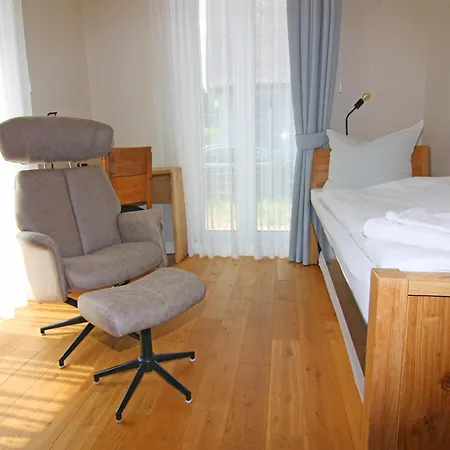 Strandanker In Moenkebude, Cleaning Included *